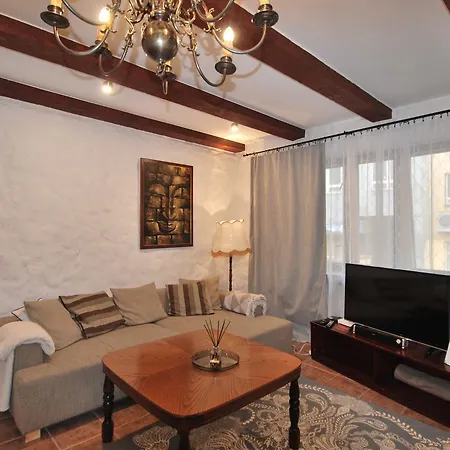 Deluxe Old Town Studio Apartament